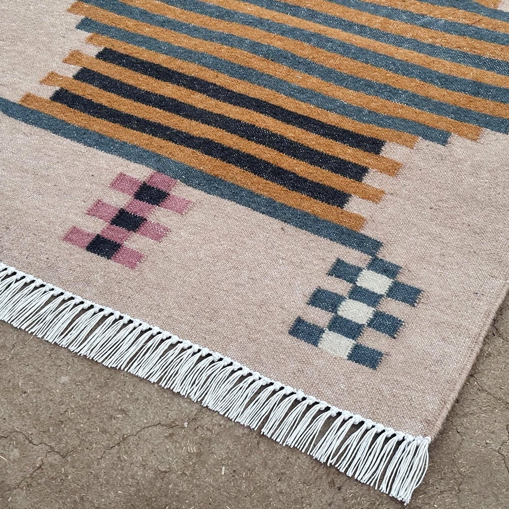 Handcrafted Wool Multicolor Vintage Dhurrie For Living